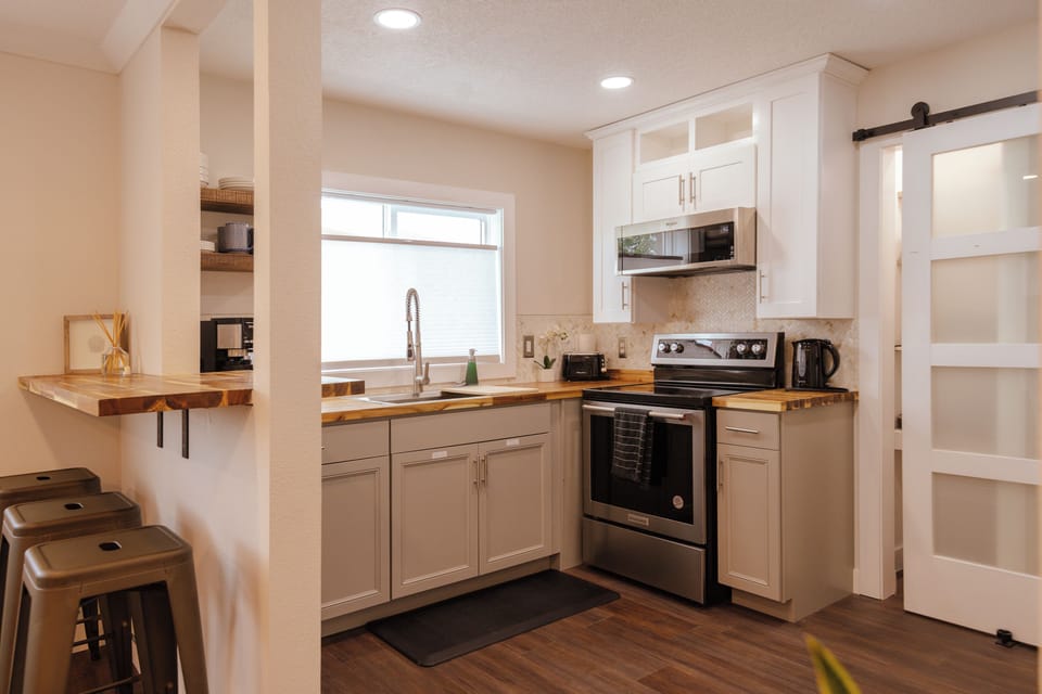 Kitchen (2)