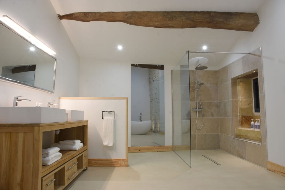 Serenity King Double | Bathroom | Designer toiletries, hair dryer, heated floors, towels