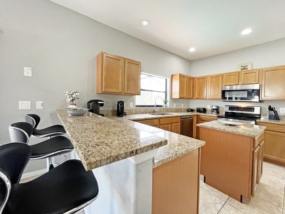 6-1-Kitchen.jpg