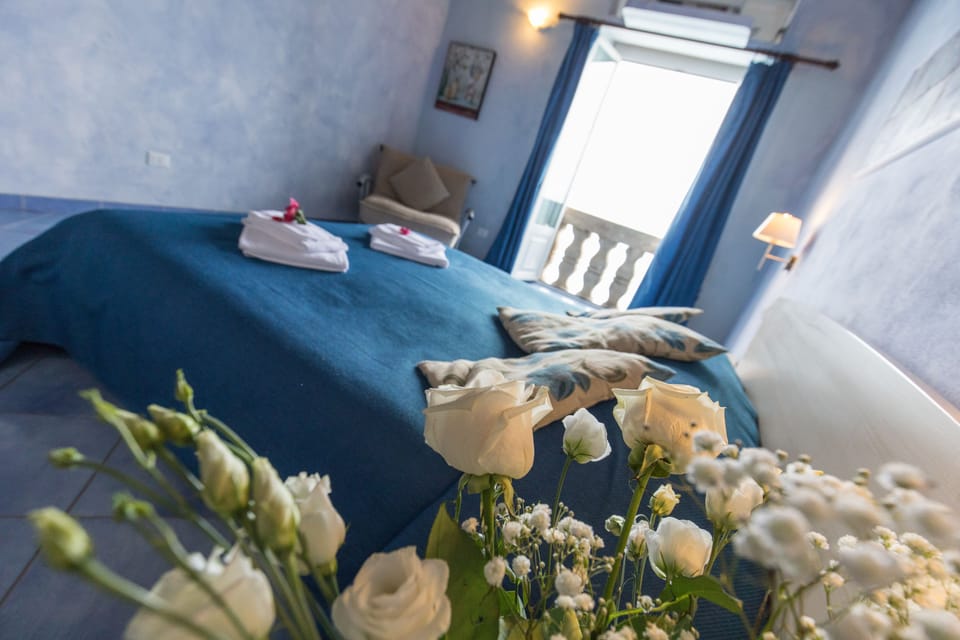 Down comforters, minibar, in-room safe, free WiFi