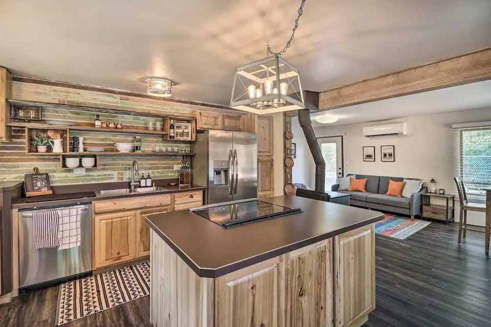 Melody (guest review): "The house itself is setup very well for guests- lots of small touches and attention to detail, great linens, super comfy bed and the kitchen had all we needed to cook meals in (the coffee was fabulous as well)."