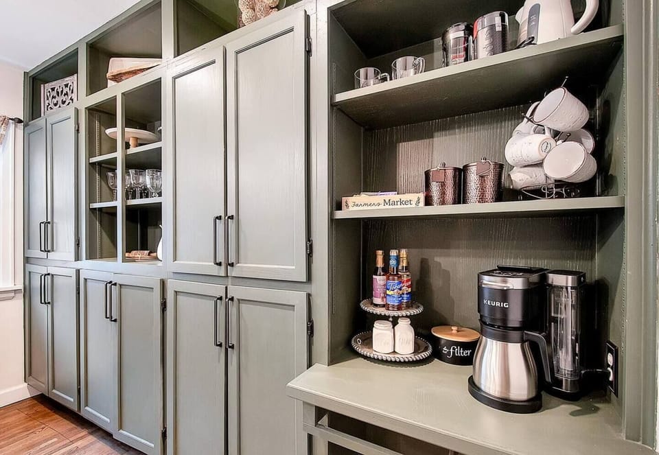 Stocked Coffee Bar and Tons of storage!