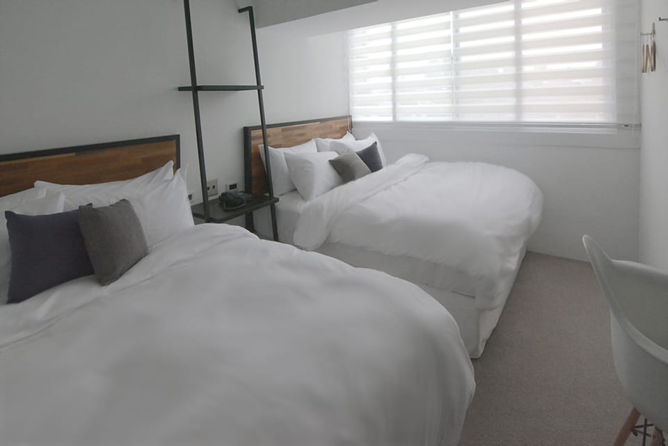  2 Queen Size Double Bed Private Ensuite | Free WiFi, bed sheets