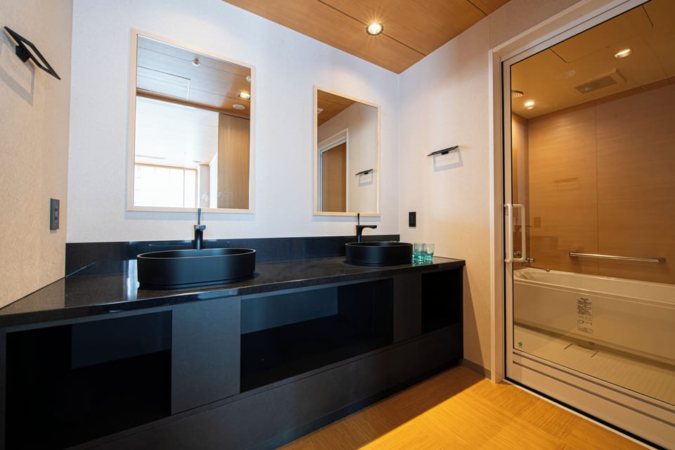 In-room safe, iron/ironing board, free WiFi