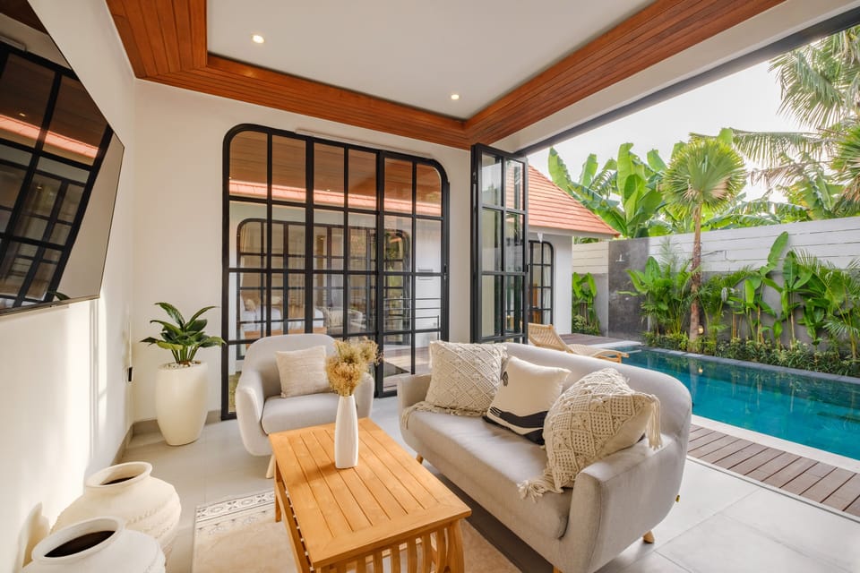 Deluxe Villa | Living area