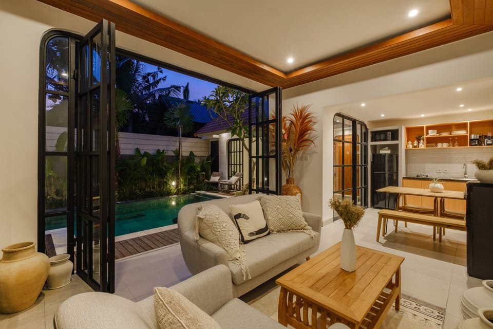 Deluxe Villa | Living area