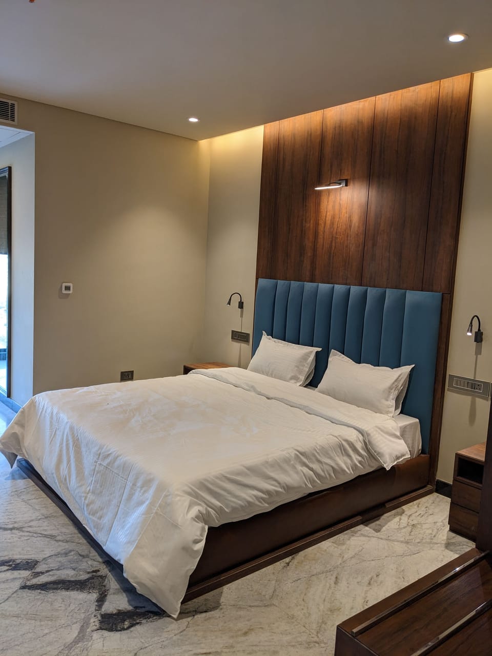 Deluxe Room | City view