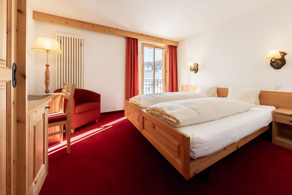 Comfort Double Room, 1 Bedroom, Mountain View, Mountainside | Desk, free WiFi, bed sheets