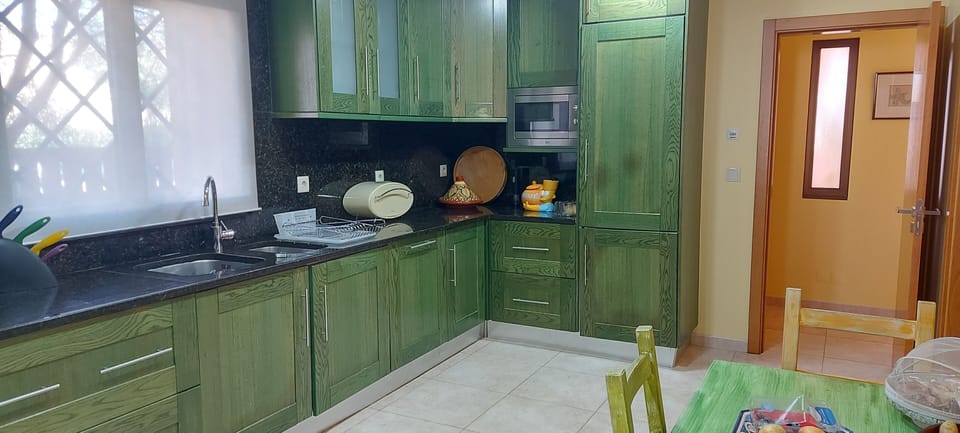 Full equipped kitchen