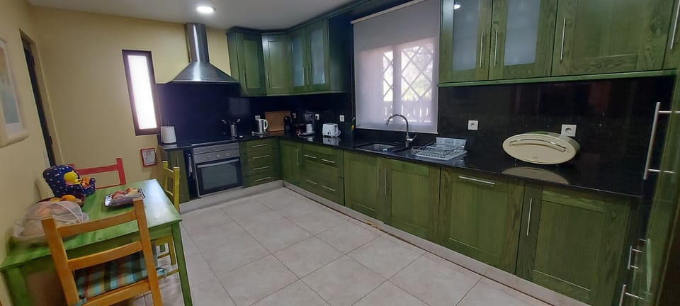 Full equipped kitchen