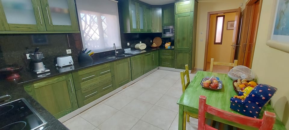 Full equipped kitchen