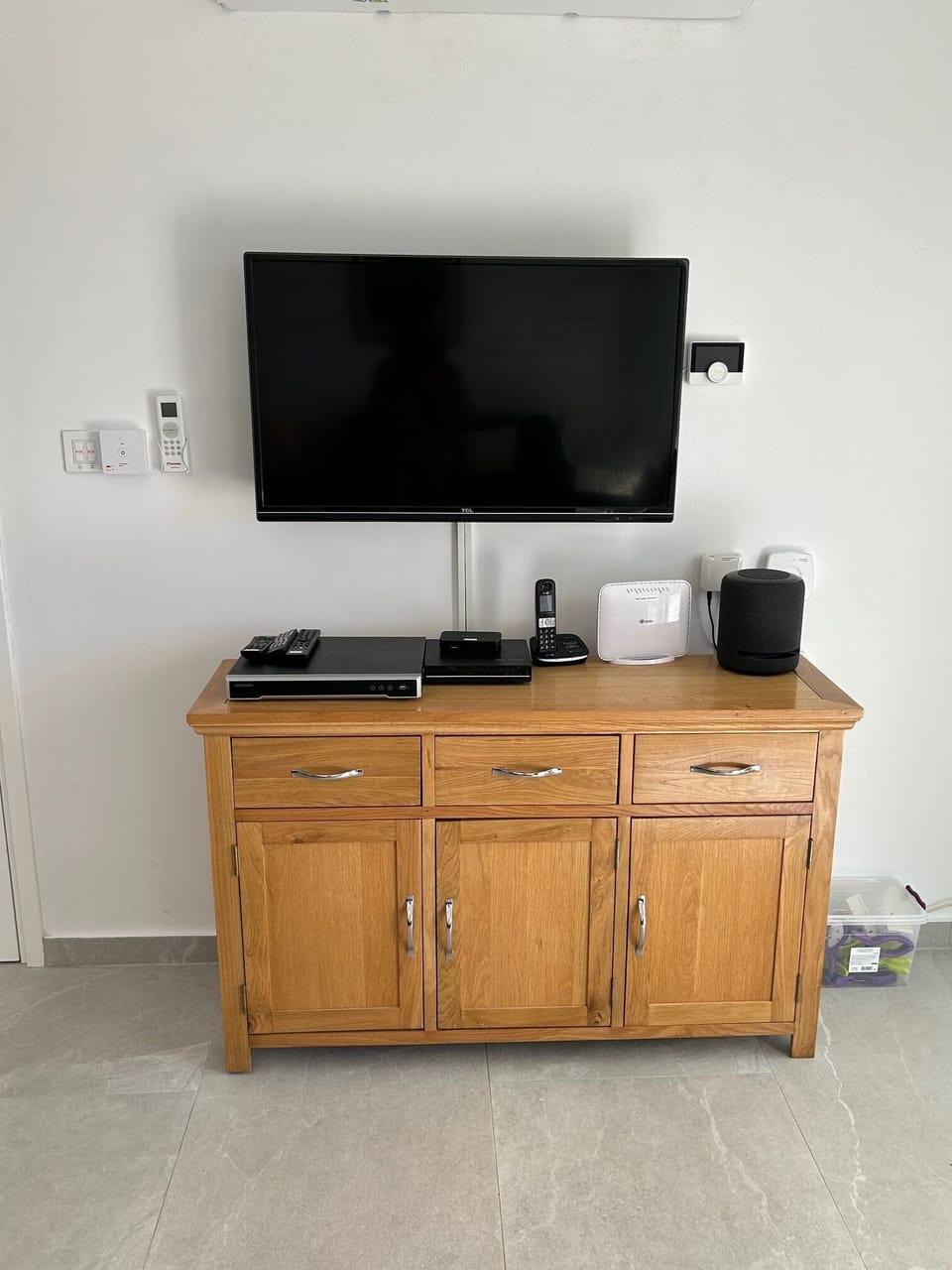 tv and entertainment station