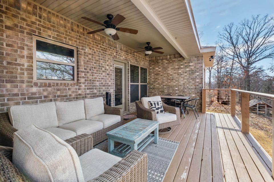 Covered back deck with gorgeous lake views! Outdoor dining for 8!