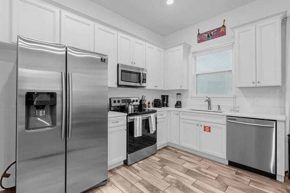 8029SandyToesWy6