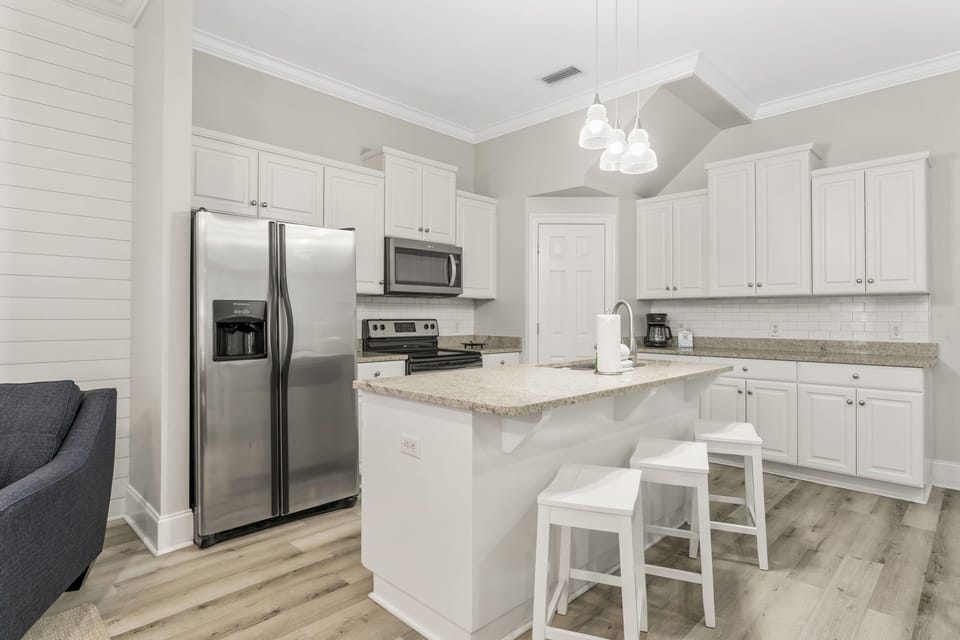 Townhome, Multiple Beds, Pool Access, Ocean View (5410 Gulf Dr) | Private kitchen | Fridge, microwave, oven, stovetop