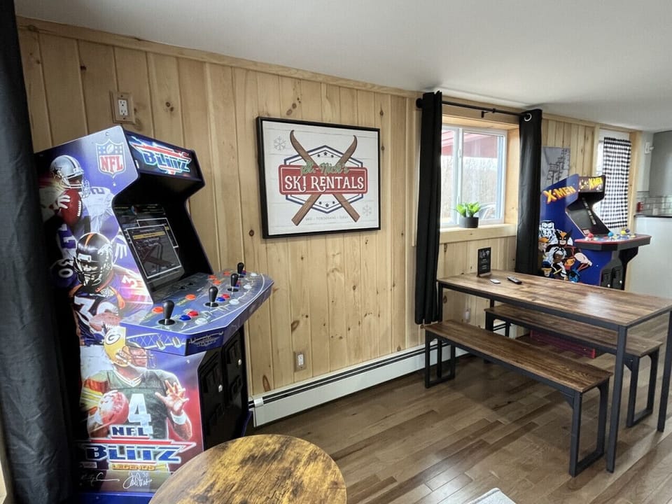 (x2) Full sized arcade games! NFL Blitz & X-Men!