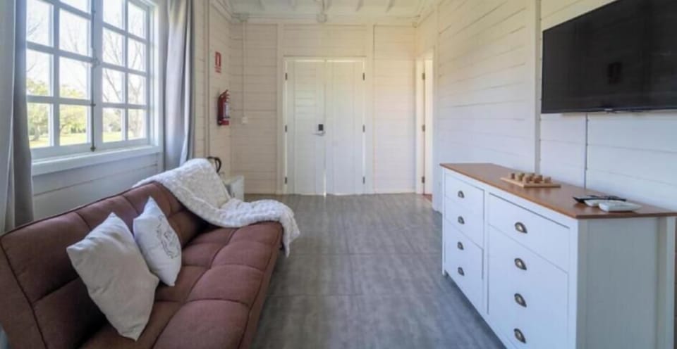 Superior Triple Room | 1 bedroom, Egyptian cotton sheets, premium bedding, down comforters