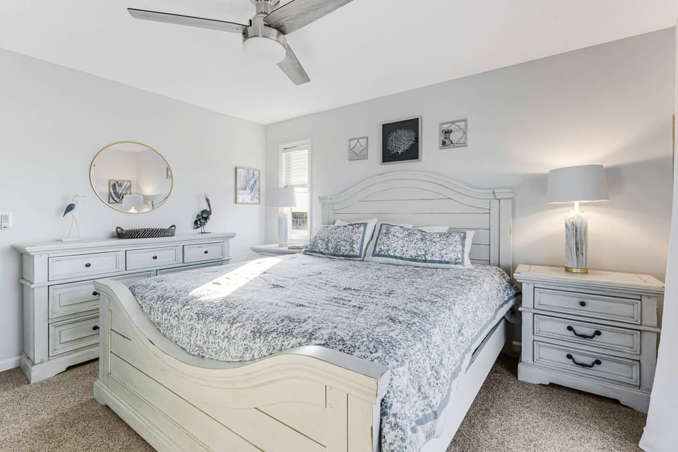 All bedrooms have dressers & closets to unpack. No one has to live out of a suitcase, because that's no vacation...