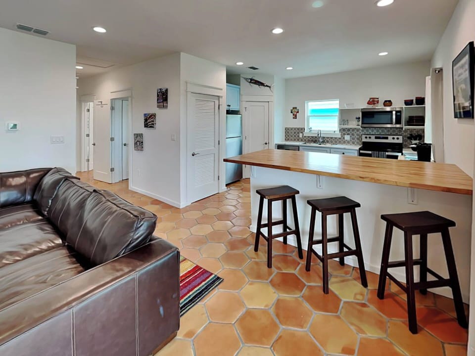 House (2 Bedrooms) | Property amenity