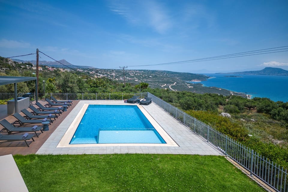 The exterior of SeaSilia luxury Villa covers 1.300 m2.