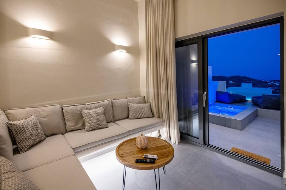 Grey pearl studio suite 