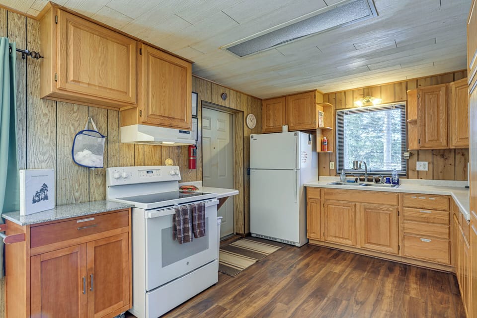 House (2 Bedrooms) | Interior