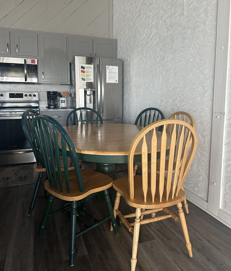Dining room table