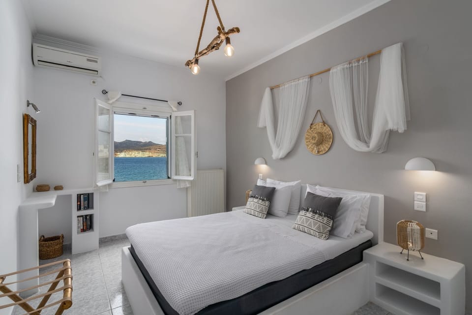 Superior Apartment | In-room safe, soundproofing, iron/ironing board, free WiFi