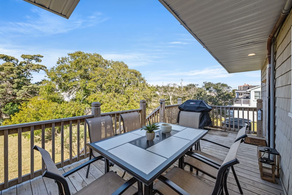 Grill up some dinner and eat on the veranda.