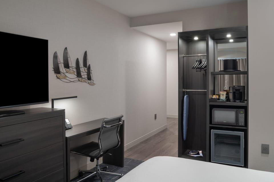 In-room safe, desk, laptop workspace, blackout drapes