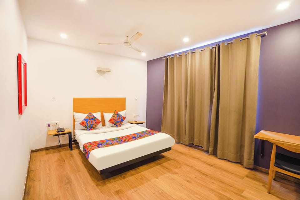 Egyptian cotton sheets, premium bedding, in-room safe, soundproofing