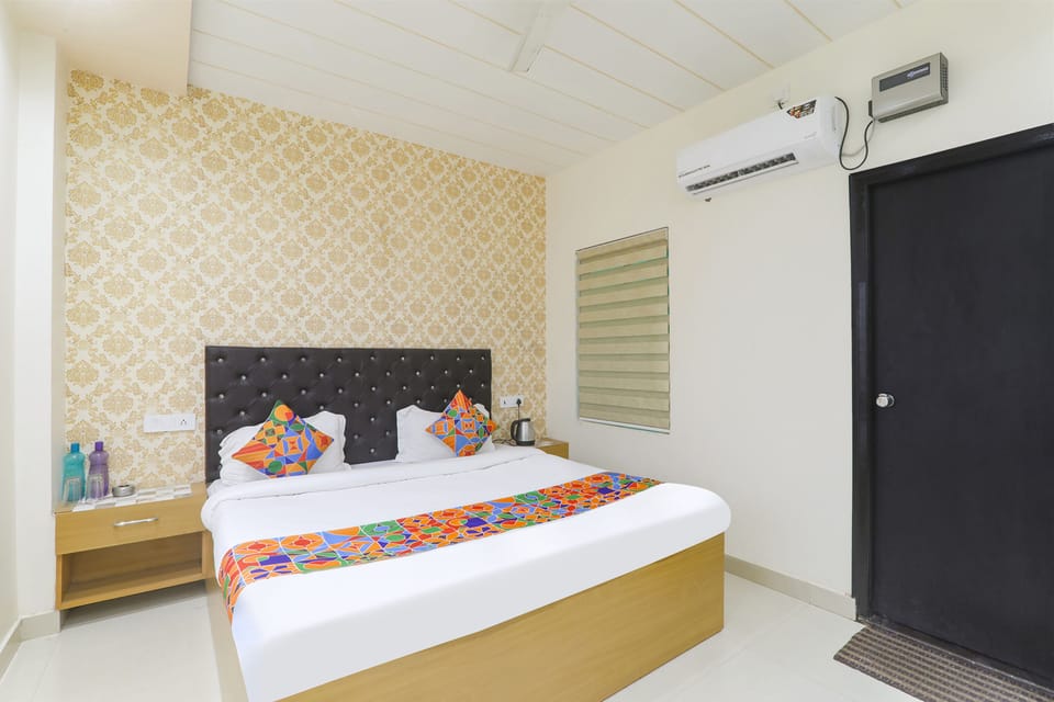 Deluxe Room | Egyptian cotton sheets, premium bedding, in-room safe, free WiFi