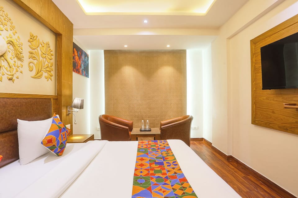 Egyptian cotton sheets, premium bedding, in-room safe, free WiFi