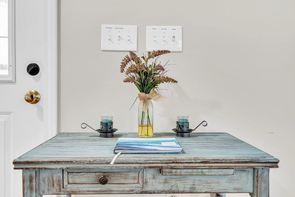 Sign our guest book to share some memories from your stay!