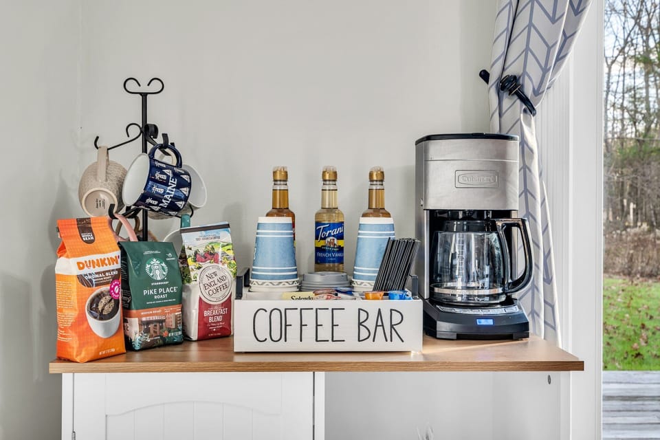 Full equipped coffee bar with all the essentials needed!