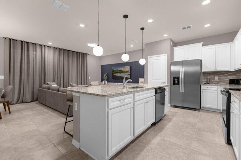 3998 Lana Ave (9).jpg