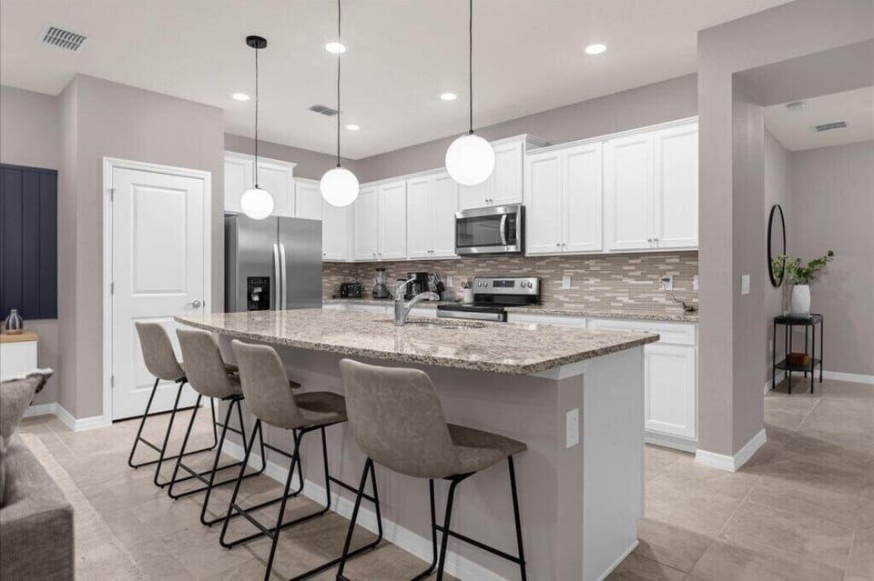 3998 Lana Ave (7).jpg