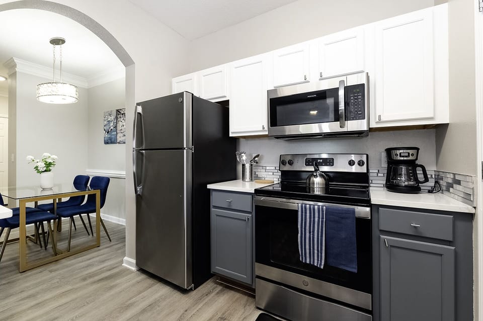 Full Kitchen