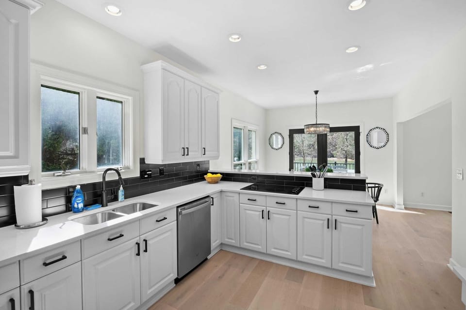 House (Multiple Bedrooms) | Interior