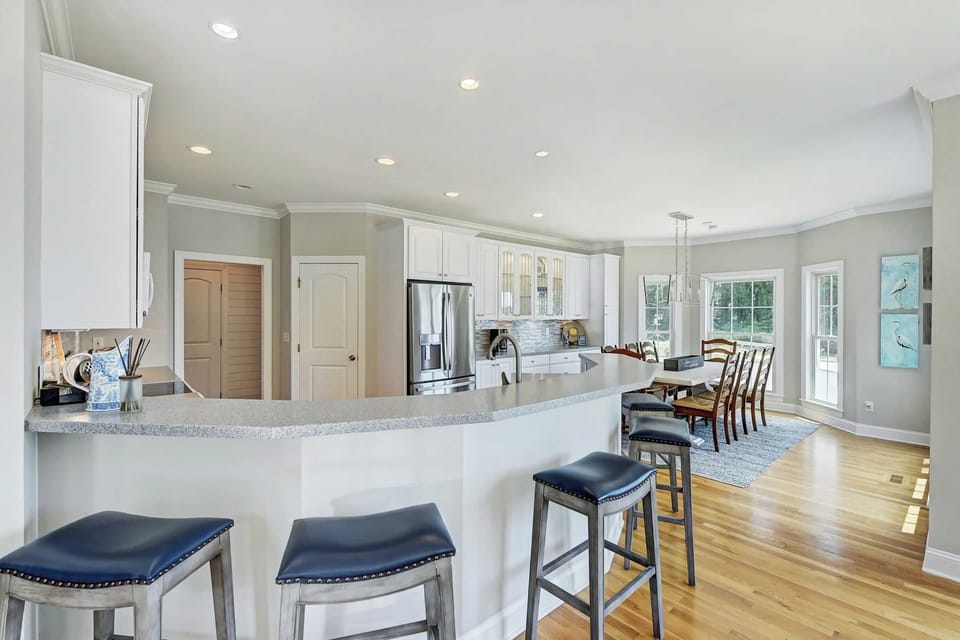 House (5 Bedrooms) | Interior