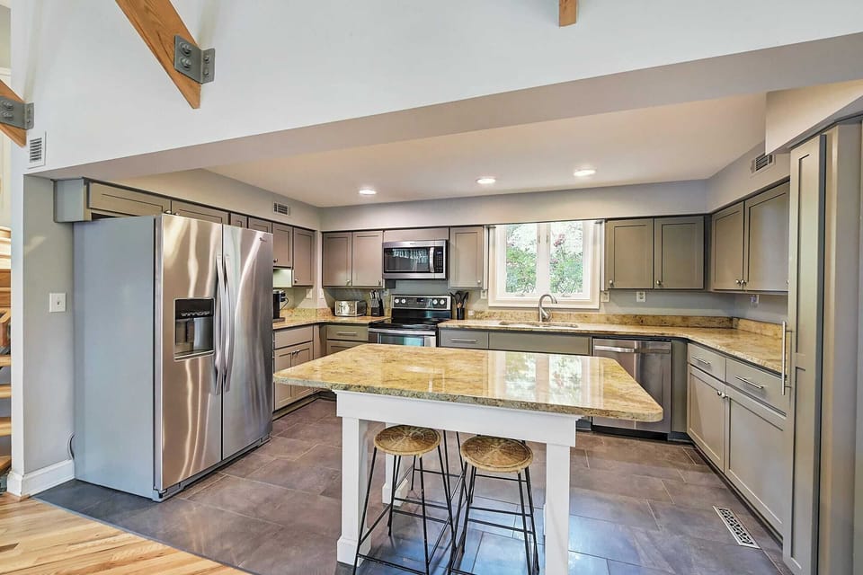 House (4 Bedrooms) | Interior