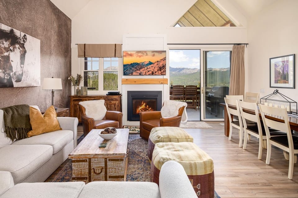 Home Decor, Fireplace, Indoors, Furniture, Table
