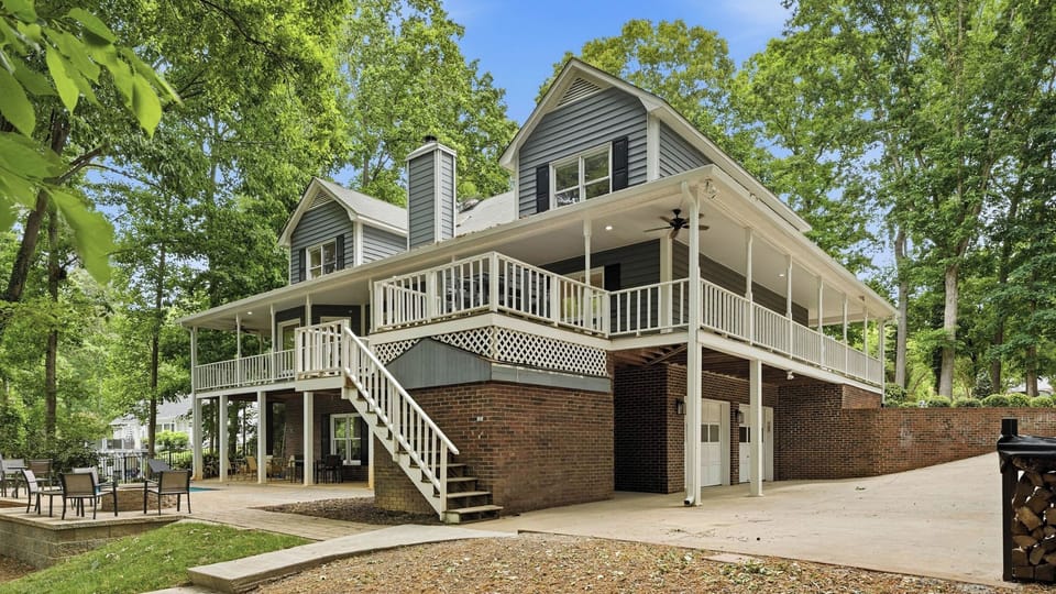 House (5 Bedrooms) | Interior