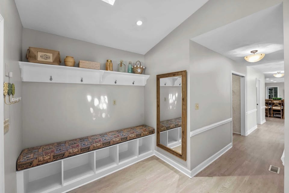 House (5 Bedrooms) | Interior