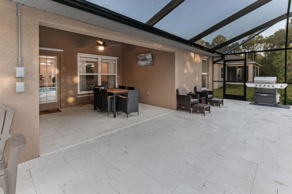 Perfect Relax area to grill, watch tv, sit and read a book, or swim