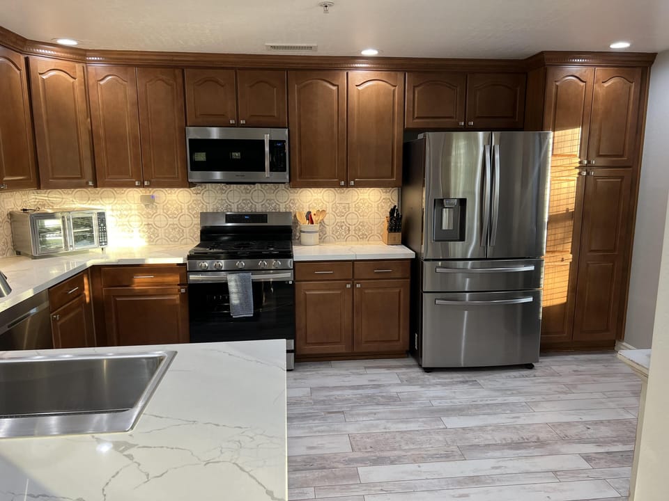Large open concept kitchen