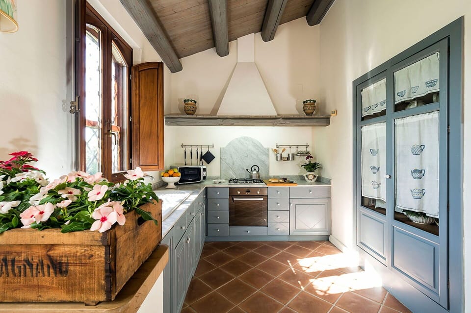 Autumn, Kitchen, Spring, Summer
