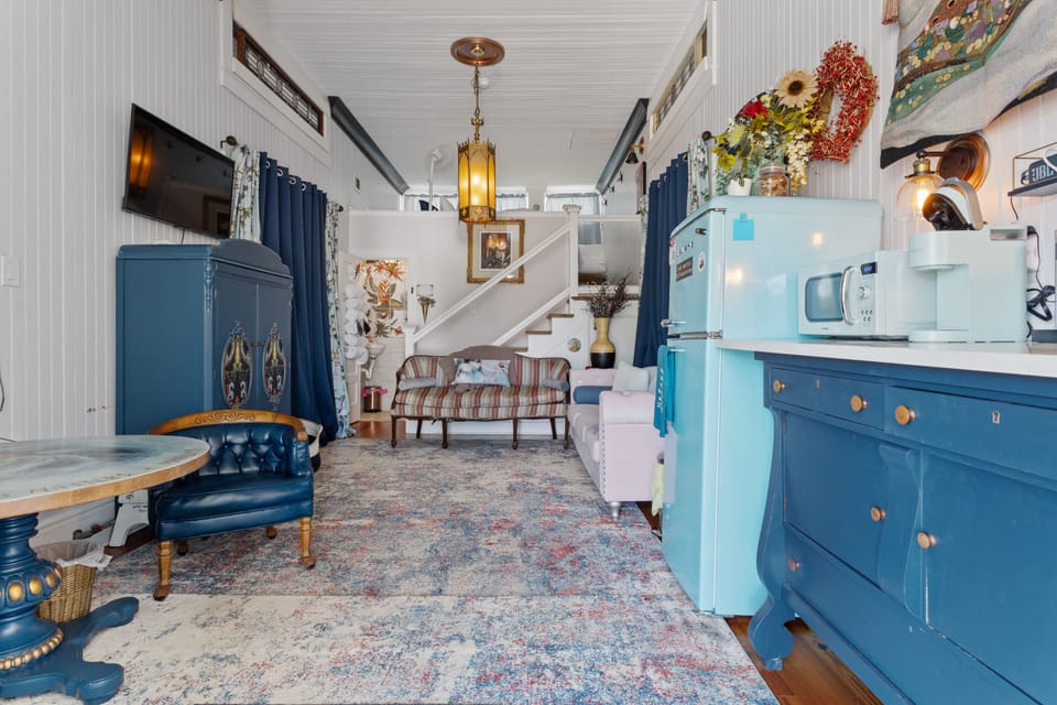 Welcome to the PIXIES