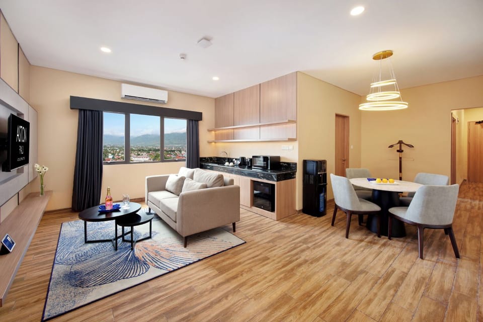 Penthouse, 2 Bedrooms | 1 bedroom, in-room safe, desk, soundproofing