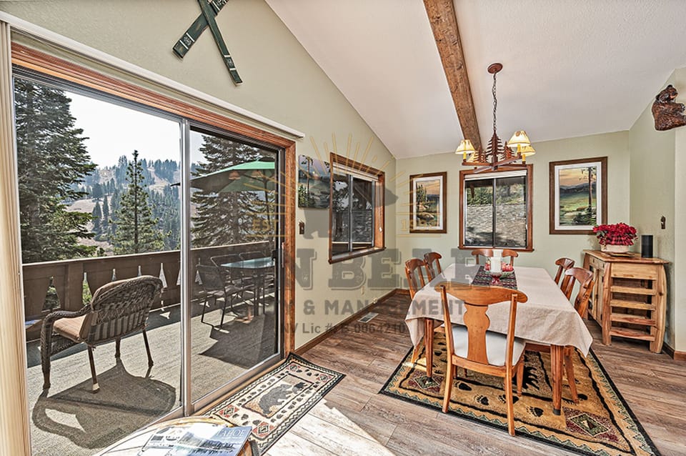Dining Room 1